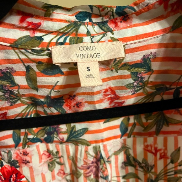 Light weight button down shirt - Picture 3 of 3